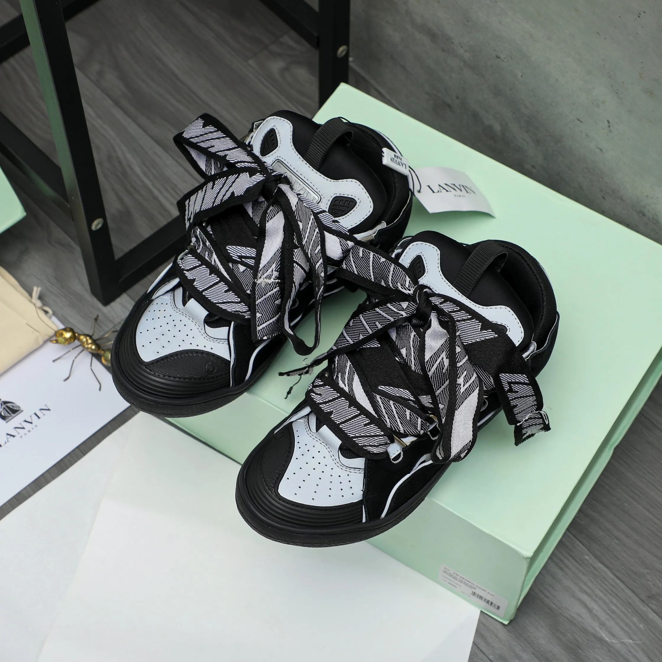 Men's shoes 💰740 [Lanvin] Lanvin high-end quality original casual shoes for couples - Upper: imported frosted cowhide stitched with breathable mesh - Lining: Lycra elastic lining - Outsole: original rubber outsole - Super high quality control·Fine workmanship: highlighted (high-end·luxury·grade) -Size: 36-45 (45 can be customized)